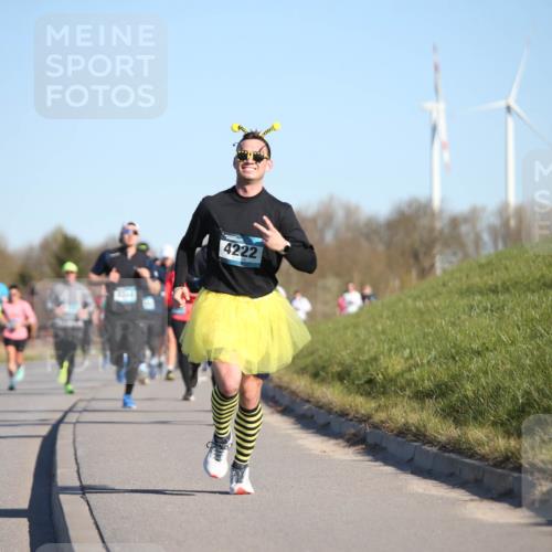 06.04.2025 - 44. Internationalen Wilhelmsburger Insellauf Jannik Wohlers http://msf.ph/oto/7612702 06.04.2025 09:28:59 Laufen 3281, 487, 4222 meine-sportfotos.de