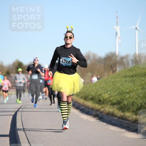 06.04.2025 - 44. Internationalen Wilhelmsburger Insellauf Jannik Wohlers http://msf.ph/oto/7612704 06.04.2025 09:28:59 Laufen 3281, 87, 4222 meine-sportfotos.de