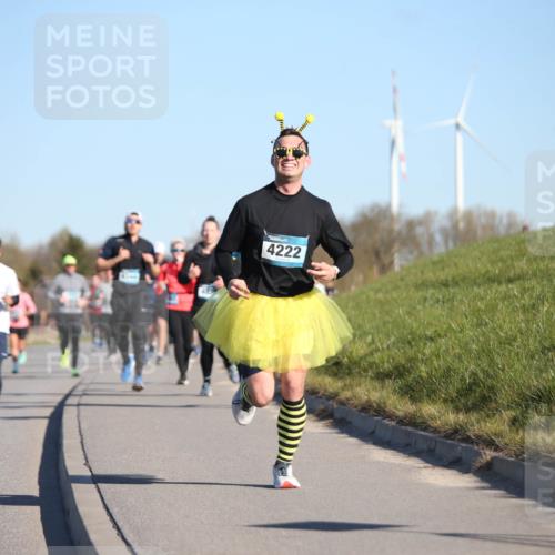 06.04.2025 - 44. Internationalen Wilhelmsburger Insellauf Jannik Wohlers http://msf.ph/oto/7612712 06.04.2025 09:28:59 Laufen 31, 4487, 4222 meine-sportfotos.de