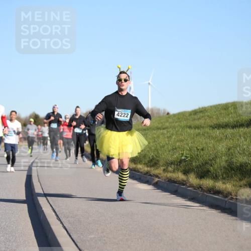 06.04.2025 - 44. Internationalen Wilhelmsburger Insellauf Jannik Wohlers http://msf.ph/oto/7612741 06.04.2025 09:29:00 Laufen 1, 5487, 4222 meine-sportfotos.de