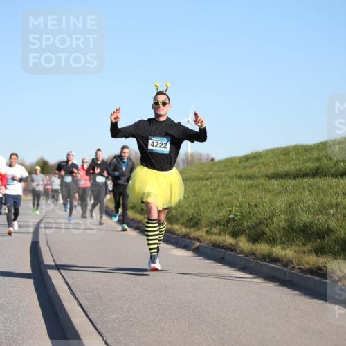 06.04.2025 - 44. Internationalen Wilhelmsburger Insellauf Jannik Wohlers http://msf.ph/oto/7612747 06.04.2025 09:29:00 Laufen 4487, 4222 meine-sportfotos.de