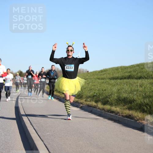 06.04.2025 - 44. Internationalen Wilhelmsburger Insellauf Jannik Wohlers http://msf.ph/oto/7612751 06.04.2025 09:29:00 Laufen 3958, 4240, 4222 meine-sportfotos.de