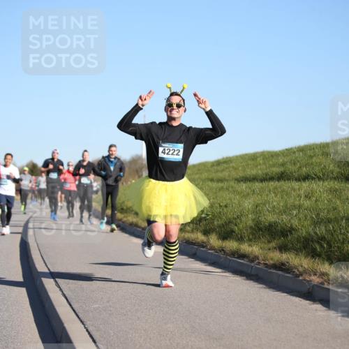 06.04.2025 - 44. Internationalen Wilhelmsburger Insellauf Jannik Wohlers http://msf.ph/oto/7612762 06.04.2025 09:29:01 Laufen 487, 4222 meine-sportfotos.de