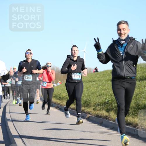 06.04.2025 - 44. Internationalen Wilhelmsburger Insellauf Jannik Wohlers http://msf.ph/oto/7612824 06.04.2025 09:29:04 Laufen 4240, 4344, 3467, 4375 meine-sportfotos.de