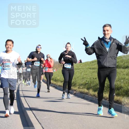 06.04.2025 - 44. Internationalen Wilhelmsburger Insellauf Jannik Wohlers http://msf.ph/oto/7612832 06.04.2025 09:29:05 Laufen 4240, 3744, 4344, 467, 4375 meine-sportfotos.de