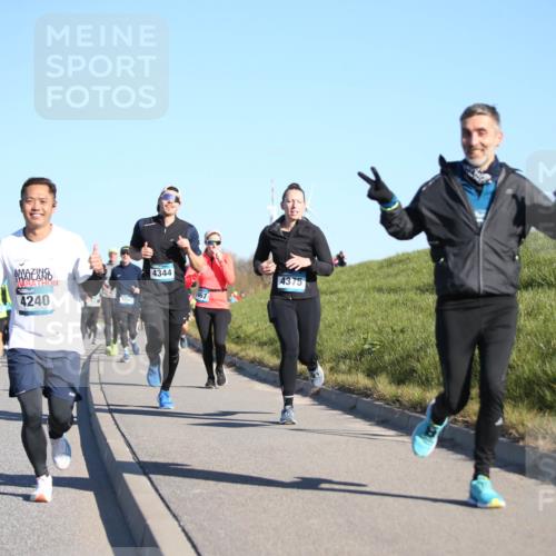 06.04.2025 - 44. Internationalen Wilhelmsburger Insellauf Jannik Wohlers http://msf.ph/oto/7612838 06.04.2025 09:29:05 Laufen 4240, 4344, 4375 meine-sportfotos.de