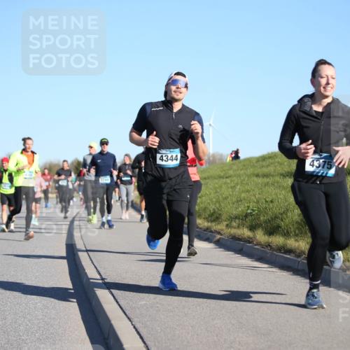 06.04.2025 - 44. Internationalen Wilhelmsburger Insellauf Jannik Wohlers http://msf.ph/oto/7612865 06.04.2025 09:29:06 Laufen 3744, 4344, 4375 meine-sportfotos.de