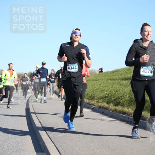 06.04.2025 - 44. Internationalen Wilhelmsburger Insellauf Jannik Wohlers http://msf.ph/oto/7612867 06.04.2025 09:29:06 Laufen 3744, 4344, 4375 meine-sportfotos.de