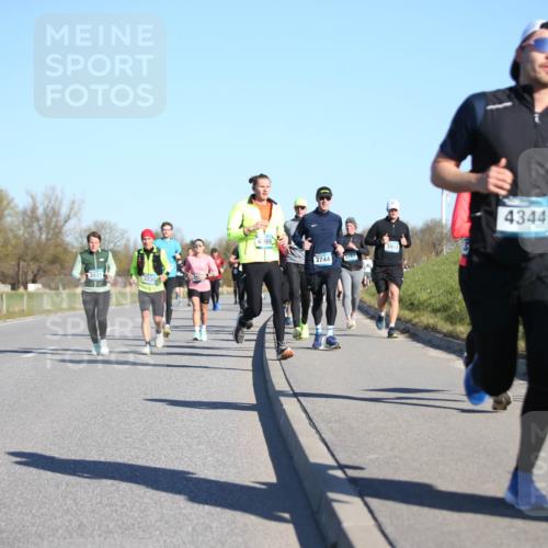 06.04.2025 - 44. Internationalen Wilhelmsburger Insellauf Jannik Wohlers http://msf.ph/oto/7612877 06.04.2025 09:29:07 Laufen 3031, 3030, 3903, 3744, 5163, 4344 meine-sportfotos.de
