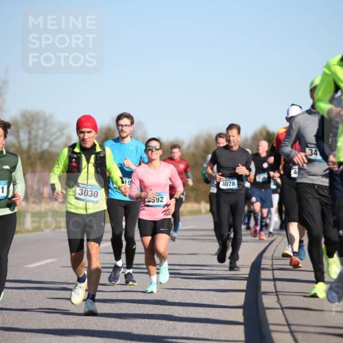 06.04.2025 - 44. Internationalen Wilhelmsburger Insellauf Jannik Wohlers http://msf.ph/oto/7612883 06.04.2025 09:29:08 Laufen 031, 3030, 592, 4078, 4, 34, 4469 meine-sportfotos.de