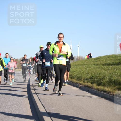 06.04.2025 - 44. Internationalen Wilhelmsburger Insellauf Jannik Wohlers http://msf.ph/oto/7612893 06.04.2025 09:29:09 Laufen 831, 3030, 92, 4078, 3744, 4469, 103, 3467 meine-sportfotos.de