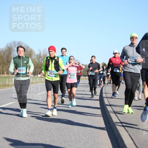 06.04.2025 - 44. Internationalen Wilhelmsburger Insellauf Jannik Wohlers http://msf.ph/oto/7612929 06.04.2025 09:29:11 Laufen 3031, 3030, 3592, 4078, 4002, 3478, 3744 meine-sportfotos.de