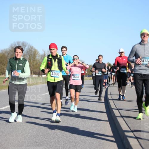 06.04.2025 - 44. Internationalen Wilhelmsburger Insellauf Jannik Wohlers http://msf.ph/oto/7612938 06.04.2025 09:29:11 Laufen 3030, 3592, 4078, 4002, 4614, 3478, 3744 meine-sportfotos.de