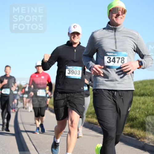06.04.2025 - 44. Internationalen Wilhelmsburger Insellauf Jannik Wohlers http://msf.ph/oto/7612964 06.04.2025 09:29:12 Laufen 592, 3903, 3478 meine-sportfotos.de
