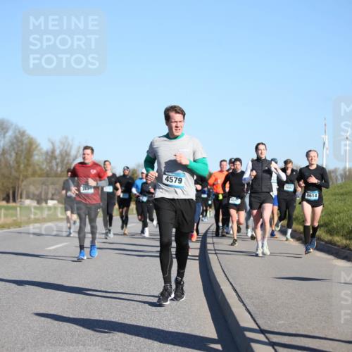 06.04.2025 - 44. Internationalen Wilhelmsburger Insellauf Jannik Wohlers http://msf.ph/oto/7612995 06.04.2025 09:29:15 Laufen 3139, 4579, 4502, 5087, 4614 meine-sportfotos.de