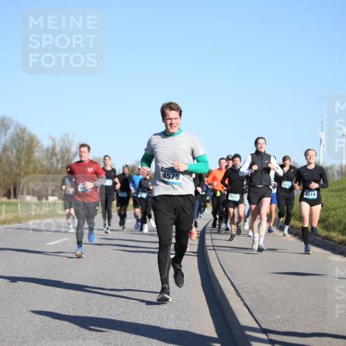 06.04.2025 - 44. Internationalen Wilhelmsburger Insellauf Jannik Wohlers http://msf.ph/oto/7612998 06.04.2025 09:29:15 Laufen 4579, 4502, 4614 meine-sportfotos.de