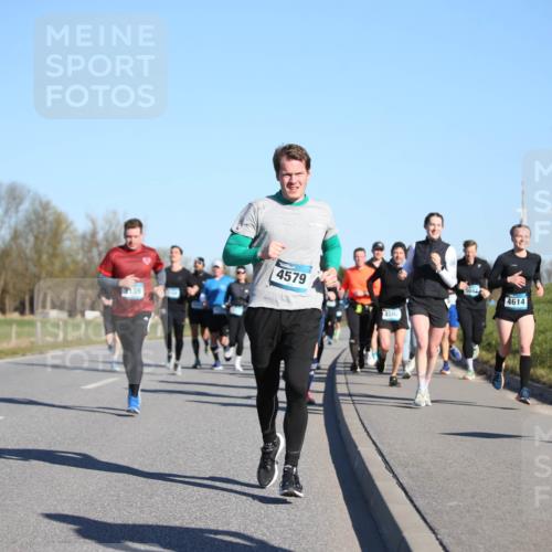 06.04.2025 - 44. Internationalen Wilhelmsburger Insellauf Jannik Wohlers http://msf.ph/oto/7613002 06.04.2025 09:29:16 Laufen 4579, 4502, 5082, 4614 meine-sportfotos.de