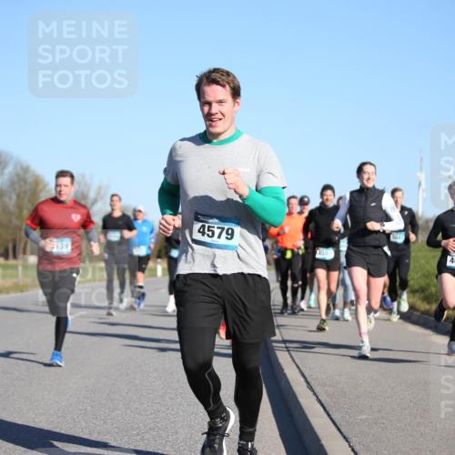06.04.2025 - 44. Internationalen Wilhelmsburger Insellauf Jannik Wohlers http://msf.ph/oto/7613015 06.04.2025 09:29:17 Laufen 139, 4579, 4502, 5087, 4614 meine-sportfotos.de