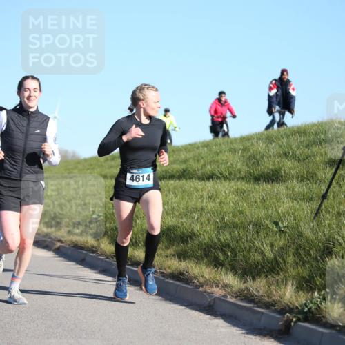 06.04.2025 - 44. Internationalen Wilhelmsburger Insellauf Jannik Wohlers http://msf.ph/oto/7613028 06.04.2025 09:29:18 Laufen 4502, 4614 meine-sportfotos.de