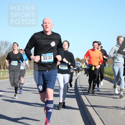 06.04.2025 - 44. Internationalen Wilhelmsburger Insellauf Jannik Wohlers http://msf.ph/oto/7613070 06.04.2025 09:29:19 Laufen 4186, 3104, 9, 3232, 3086, 5088, 4502 meine-sportfotos.de