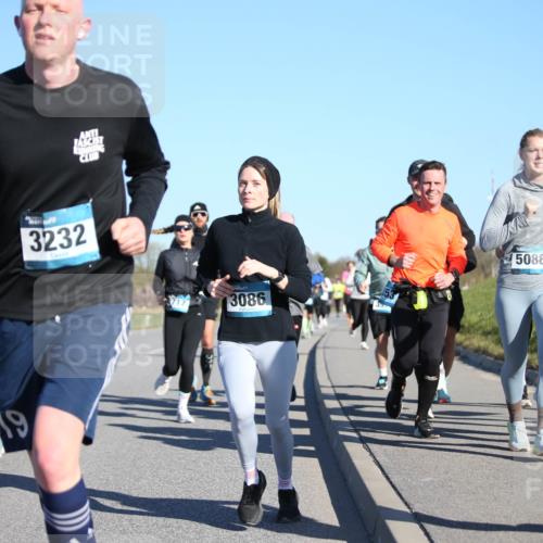 06.04.2025 - 44. Internationalen Wilhelmsburger Insellauf Jannik Wohlers http://msf.ph/oto/7613083 06.04.2025 09:29:20 Laufen 310, 3232, 19, 3086, 39, 717, 53, 5088, 4502 meine-sportfotos.de