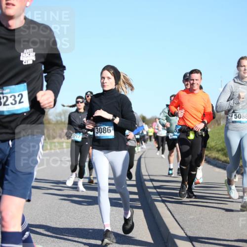 06.04.2025 - 44. Internationalen Wilhelmsburger Insellauf Jannik Wohlers http://msf.ph/oto/7613085 06.04.2025 09:29:20 Laufen 3232, 3717, 3086, 5088, 45 meine-sportfotos.de