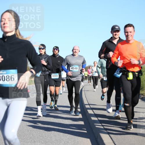 06.04.2025 - 44. Internationalen Wilhelmsburger Insellauf Jannik Wohlers http://msf.ph/oto/7613104 06.04.2025 09:29:21 Laufen 4, 4337, 3086, 4241, 4549, 3446, 39, 4069, 5088 meine-sportfotos.de