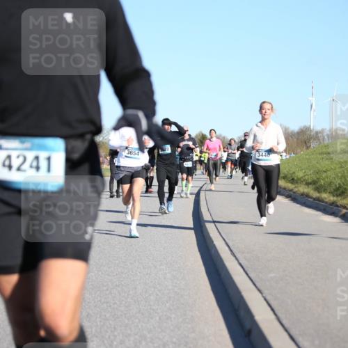 06.04.2025 - 44. Internationalen Wilhelmsburger Insellauf Jannik Wohlers http://msf.ph/oto/7613153 06.04.2025 09:29:24 Laufen 3446, 3654, 4241 meine-sportfotos.de