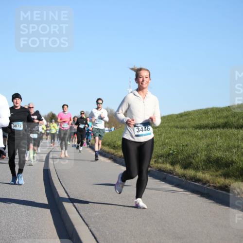 06.04.2025 - 44. Internationalen Wilhelmsburger Insellauf Jannik Wohlers http://msf.ph/oto/7613173 06.04.2025 09:29:26 Laufen 3654, 3872, 4441, 3544, 3924, 3446 meine-sportfotos.de