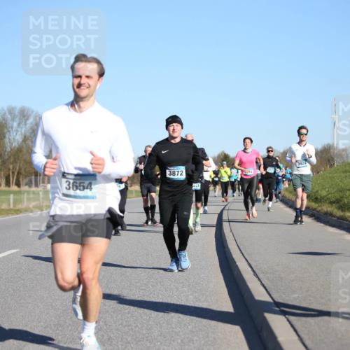 06.04.2025 - 44. Internationalen Wilhelmsburger Insellauf Jannik Wohlers http://msf.ph/oto/7613181 06.04.2025 09:29:26 Laufen 3654, 58, 3872, 461, 3924, 344 meine-sportfotos.de