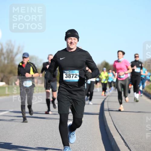 06.04.2025 - 44. Internationalen Wilhelmsburger Insellauf Jannik Wohlers http://msf.ph/oto/7613185 06.04.2025 09:29:27 Laufen 4581, 3872, 3924 meine-sportfotos.de