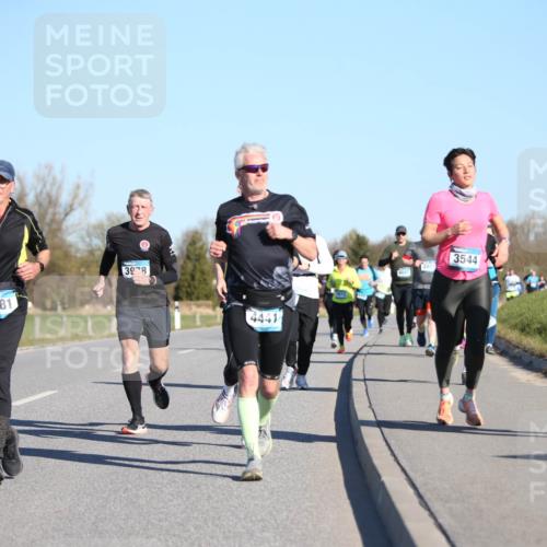 06.04.2025 - 44. Internationalen Wilhelmsburger Insellauf Jannik Wohlers http://msf.ph/oto/7613191 06.04.2025 09:29:29 Laufen 39, 8, 4581, 4441, 3973, 3941, 4047, 3544, 3924 meine-sportfotos.de