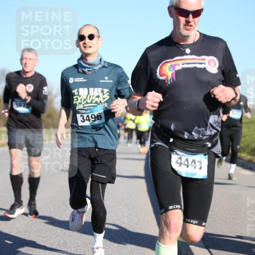 06.04.2025 - 44. Internationalen Wilhelmsburger Insellauf Jannik Wohlers http://msf.ph/oto/7613233 06.04.2025 09:29:32 Laufen 3978, 3496, 4441, 3121 meine-sportfotos.de