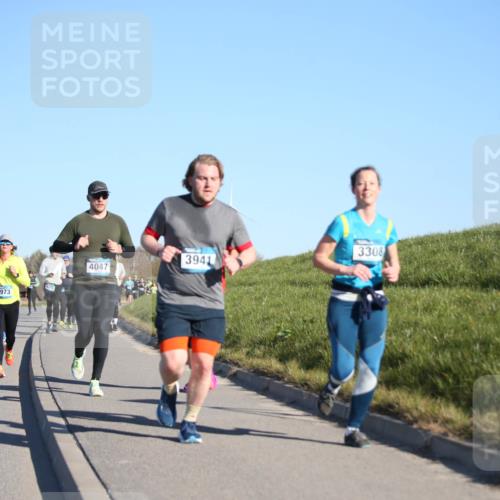 06.04.2025 - 44. Internationalen Wilhelmsburger Insellauf Jannik Wohlers http://msf.ph/oto/7613274 06.04.2025 09:29:35 Laufen 4196, 3886, 3973, 3308, 3941, 4047 meine-sportfotos.de