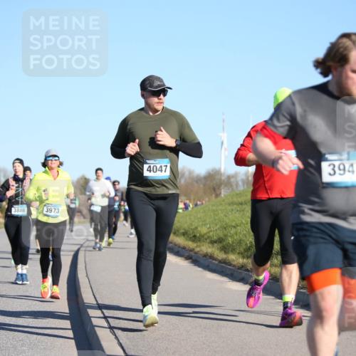 06.04.2025 - 44. Internationalen Wilhelmsburger Insellauf Jannik Wohlers http://msf.ph/oto/7613285 06.04.2025 09:29:36 Laufen 4196, 3886, 3973, 4047, 3941 meine-sportfotos.de