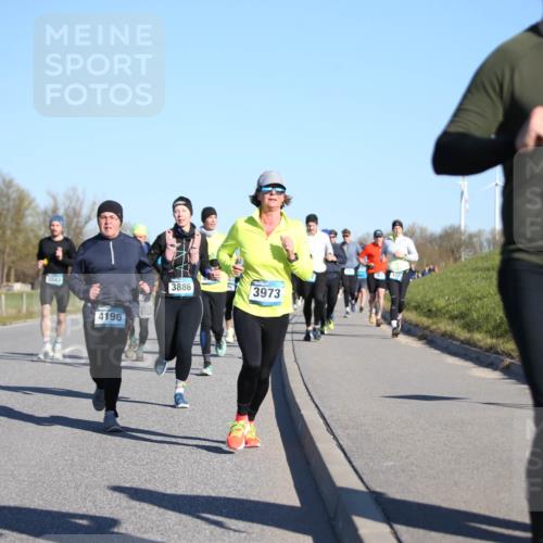 06.04.2025 - 44. Internationalen Wilhelmsburger Insellauf Jannik Wohlers http://msf.ph/oto/7613310 06.04.2025 09:29:38 Laufen 3543, 4196, 3886, 3973, 4047 meine-sportfotos.de