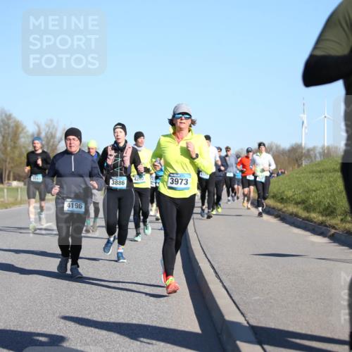 06.04.2025 - 44. Internationalen Wilhelmsburger Insellauf Jannik Wohlers http://msf.ph/oto/7613313 06.04.2025 09:29:38 Laufen 3543, 4196, 4202, 3886, 3973, 4372, 4047 meine-sportfotos.de