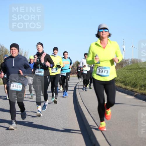 06.04.2025 - 44. Internationalen Wilhelmsburger Insellauf Jannik Wohlers http://msf.ph/oto/7613324 06.04.2025 09:29:39 Laufen 35, 4196, 4202, 3886, 4304, 3973 meine-sportfotos.de