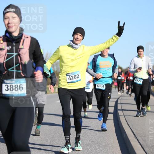 06.04.2025 - 44. Internationalen Wilhelmsburger Insellauf Jannik Wohlers http://msf.ph/oto/7613351 06.04.2025 09:29:41 Laufen 3543, 3886, 4202, 361, 4304, 4372, 50, 4371 meine-sportfotos.de