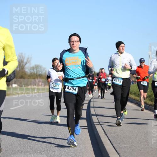06.04.2025 - 44. Internationalen Wilhelmsburger Insellauf Jannik Wohlers http://msf.ph/oto/7613372 06.04.2025 09:29:42 Laufen 420, 4361, 4304, 4372, 5061, 437 meine-sportfotos.de