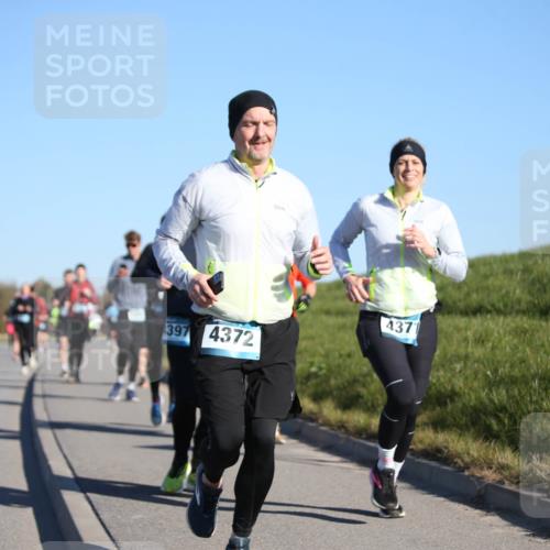 06.04.2025 - 44. Internationalen Wilhelmsburger Insellauf Jannik Wohlers http://msf.ph/oto/7613402 06.04.2025 09:29:44 Laufen 4361, 397, 4372, 437 meine-sportfotos.de