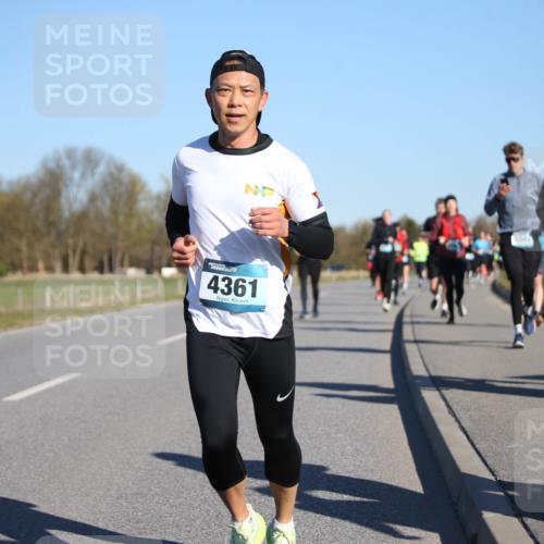 06.04.2025 - 44. Internationalen Wilhelmsburger Insellauf Jannik Wohlers http://msf.ph/oto/7613413 06.04.2025 09:29:45 Laufen 4361, 504, 3982, 4397 meine-sportfotos.de