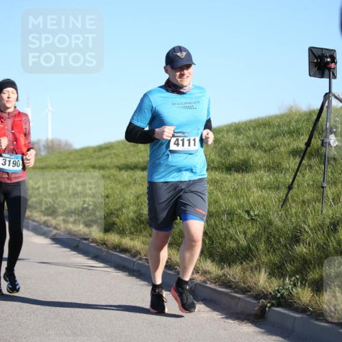 06.04.2025 - 44. Internationalen Wilhelmsburger Insellauf Jannik Wohlers http://msf.ph/oto/7613445 06.04.2025 09:29:49 Laufen 3745, 3190, 4111 meine-sportfotos.de