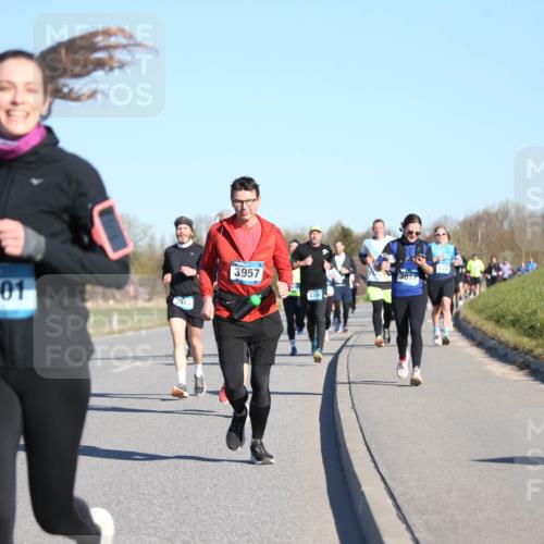 06.04.2025 - 44. Internationalen Wilhelmsburger Insellauf Jannik Wohlers http://msf.ph/oto/7613471 06.04.2025 09:29:52 Laufen 4601, 391, 3957, 3014 meine-sportfotos.de