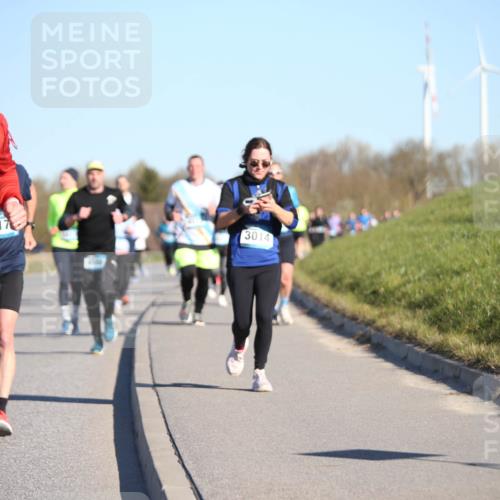 06.04.2025 - 44. Internationalen Wilhelmsburger Insellauf Jannik Wohlers http://msf.ph/oto/7613478 06.04.2025 09:29:53 Laufen 915, 3957, 3014 meine-sportfotos.de