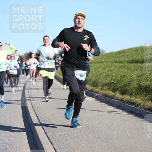06.04.2025 - 44. Internationalen Wilhelmsburger Insellauf Jannik Wohlers http://msf.ph/oto/7613541 06.04.2025 09:29:58 Laufen 3833, 3417, 4380 meine-sportfotos.de