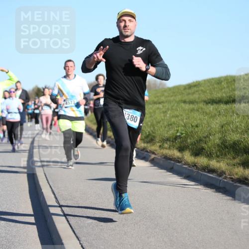06.04.2025 - 44. Internationalen Wilhelmsburger Insellauf Jannik Wohlers http://msf.ph/oto/7613543 06.04.2025 09:29:58 Laufen 383, 3417, 4573, 380 meine-sportfotos.de