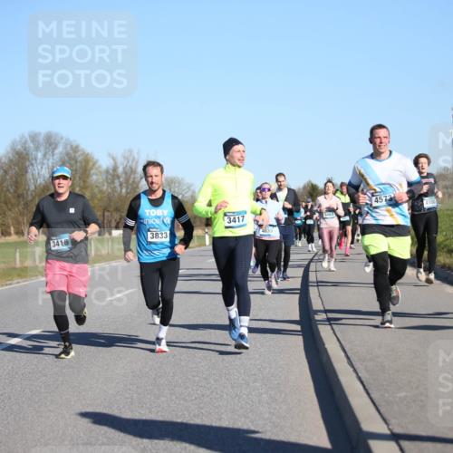 06.04.2025 - 44. Internationalen Wilhelmsburger Insellauf Jannik Wohlers http://msf.ph/oto/7613551 06.04.2025 09:29:59 Laufen 3418, 3833, 4573, 3417, 5063, 44100, 4039 meine-sportfotos.de