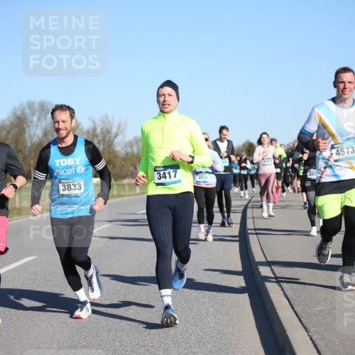 06.04.2025 - 44. Internationalen Wilhelmsburger Insellauf Jannik Wohlers http://msf.ph/oto/7613575 06.04.2025 09:30:00 Laufen 3418, 3833, 3417, 4039, 164, 5063, 305, 4573 meine-sportfotos.de