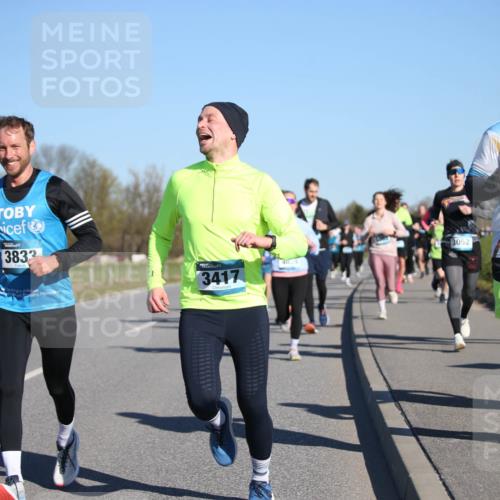 06.04.2025 - 44. Internationalen Wilhelmsburger Insellauf Jannik Wohlers http://msf.ph/oto/7613590 06.04.2025 09:30:00 Laufen 3833, 3417, 4039, 3052, 4573 meine-sportfotos.de